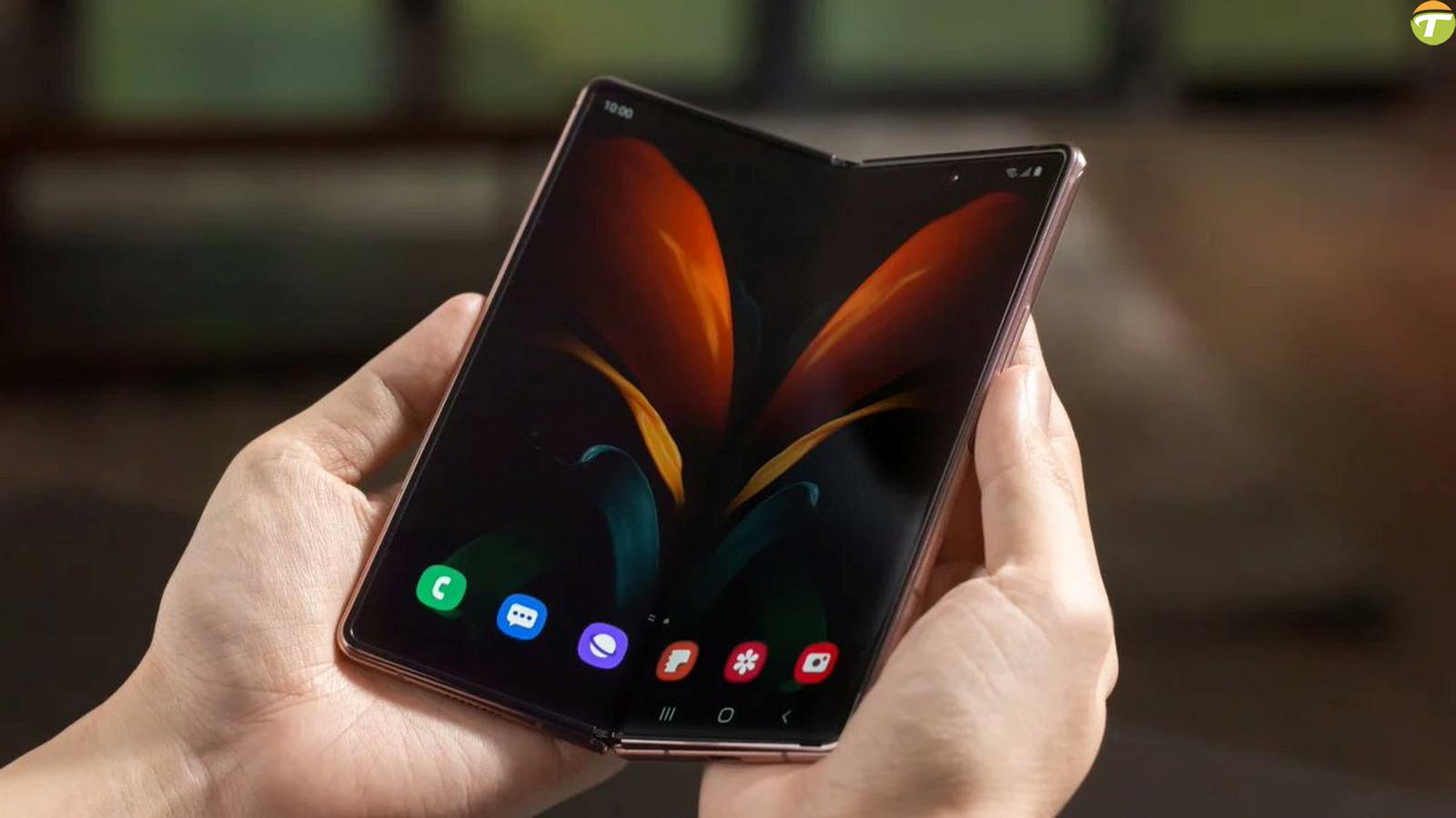 galaxy z fold 2 icin yazilim takviyesi bitiyor guvenlik riski drG7sP9h